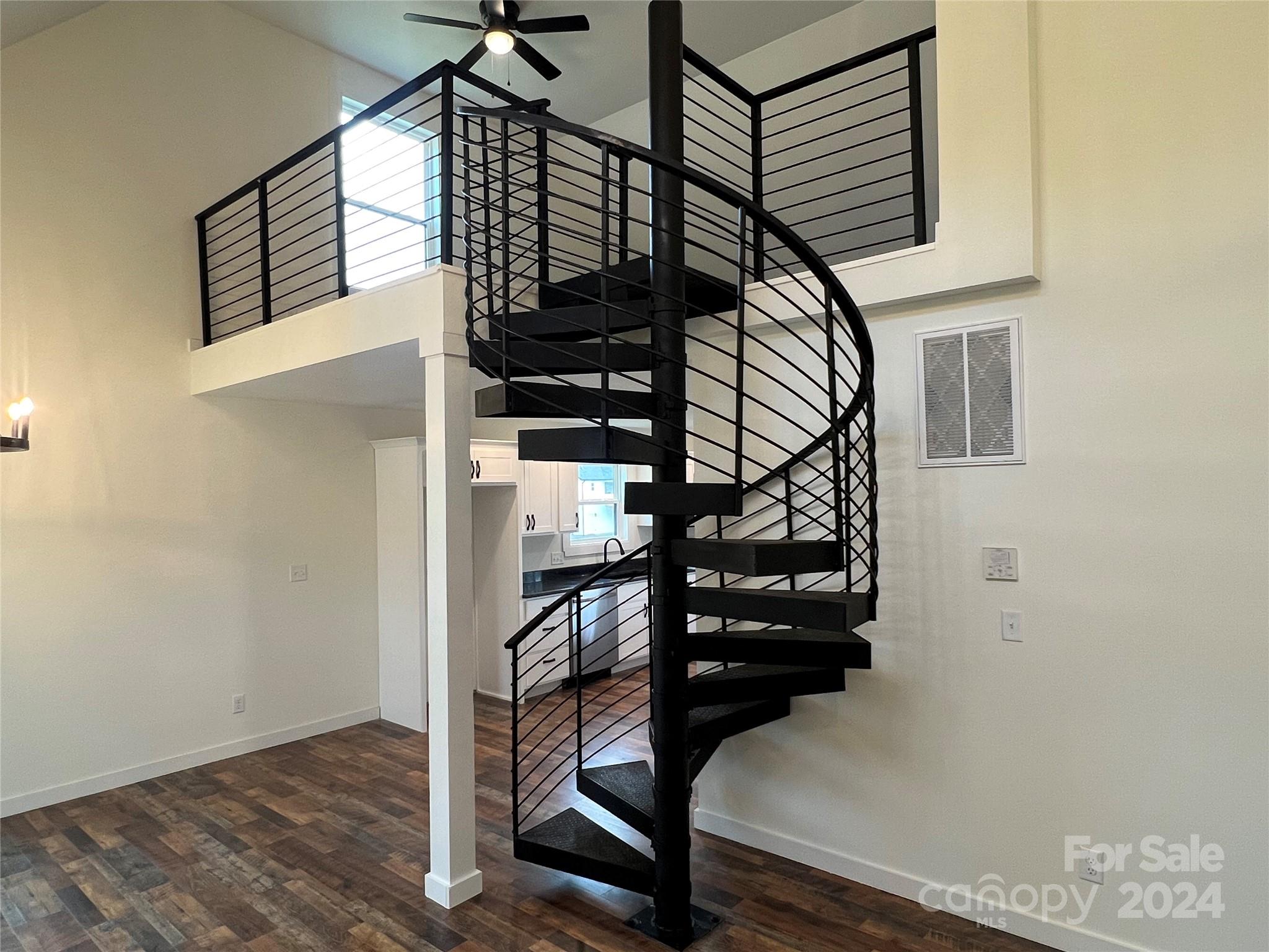 8 Rocking Chair Lane Leicester, NC 28748 - Photo 7 of 16 Gallery Image 7