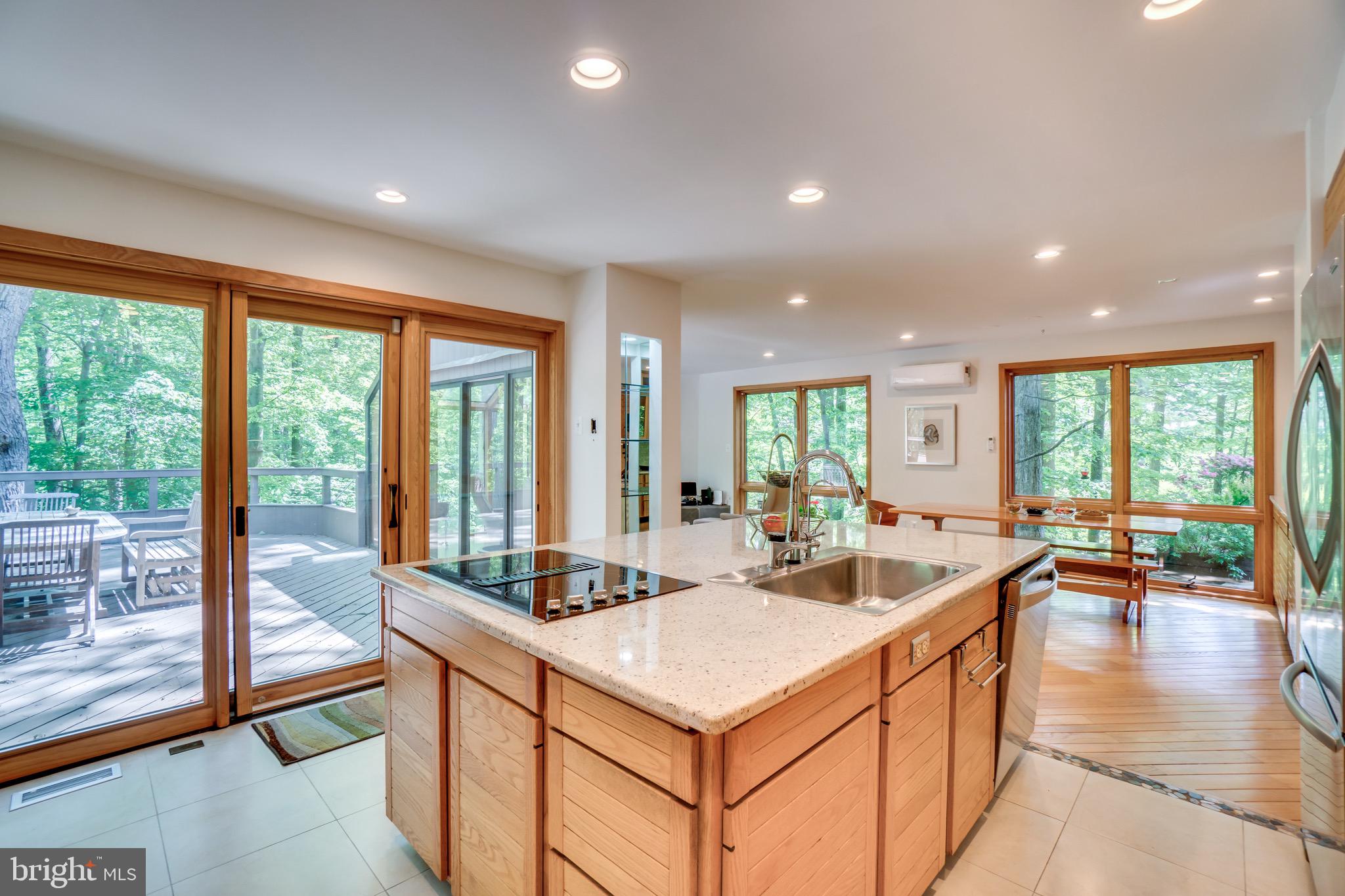 635 Potomac River Road McLean, VA 22102 - Photo 7 of 46 Gallery Image 7