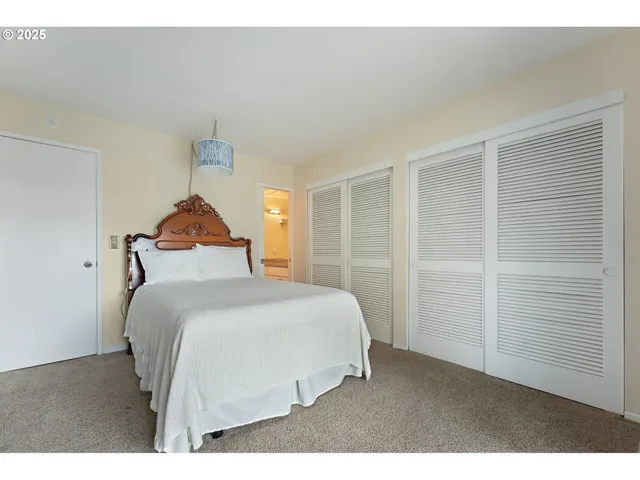 $299,000 | 198 North Hayden Bay Drive, Portland, OR 97217