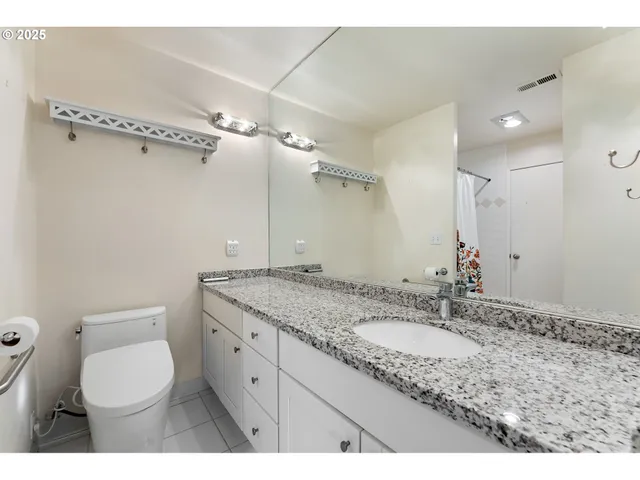 $299,000 | 198 North Hayden Bay Drive, Portland, OR 97217