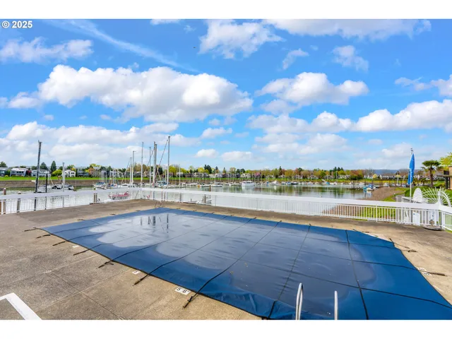 $299,000 | 198 North Hayden Bay Drive, Portland, OR 97217