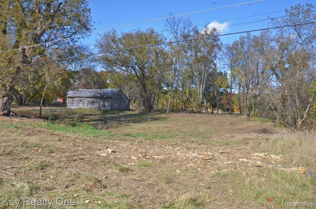 10700 Clark Road Davisburg, MI 48350 - Photo 20 of 23 Gallery Image 20