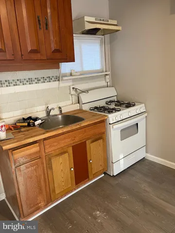 $175,000 | 103 Highland Avenue, Chester, PA 19013