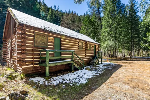 $1,100,000 | 21791 Highway 49, Downieville, CA 95936