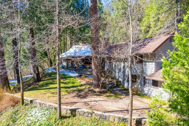 $1,100,000 | 21791 Highway 49, Downieville, CA 95936