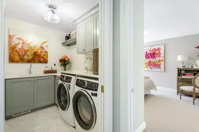 $2,279,017 | 3941 White Oak Lane, Chanhassen, MN 55331