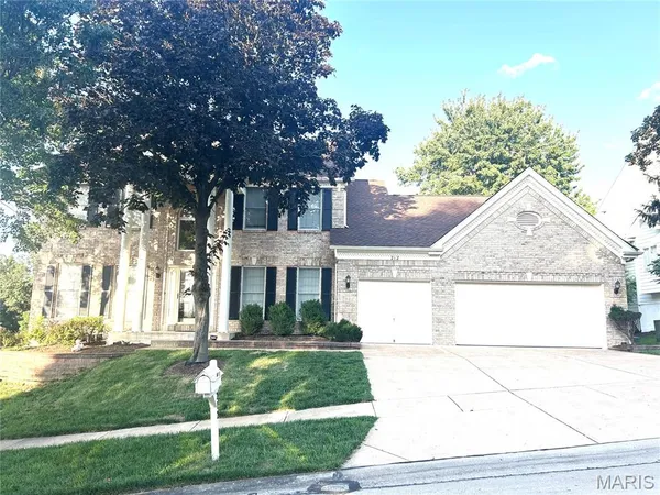 $725,000 | 212 Turnberry Pl Drive, Wildwood, MO 63011