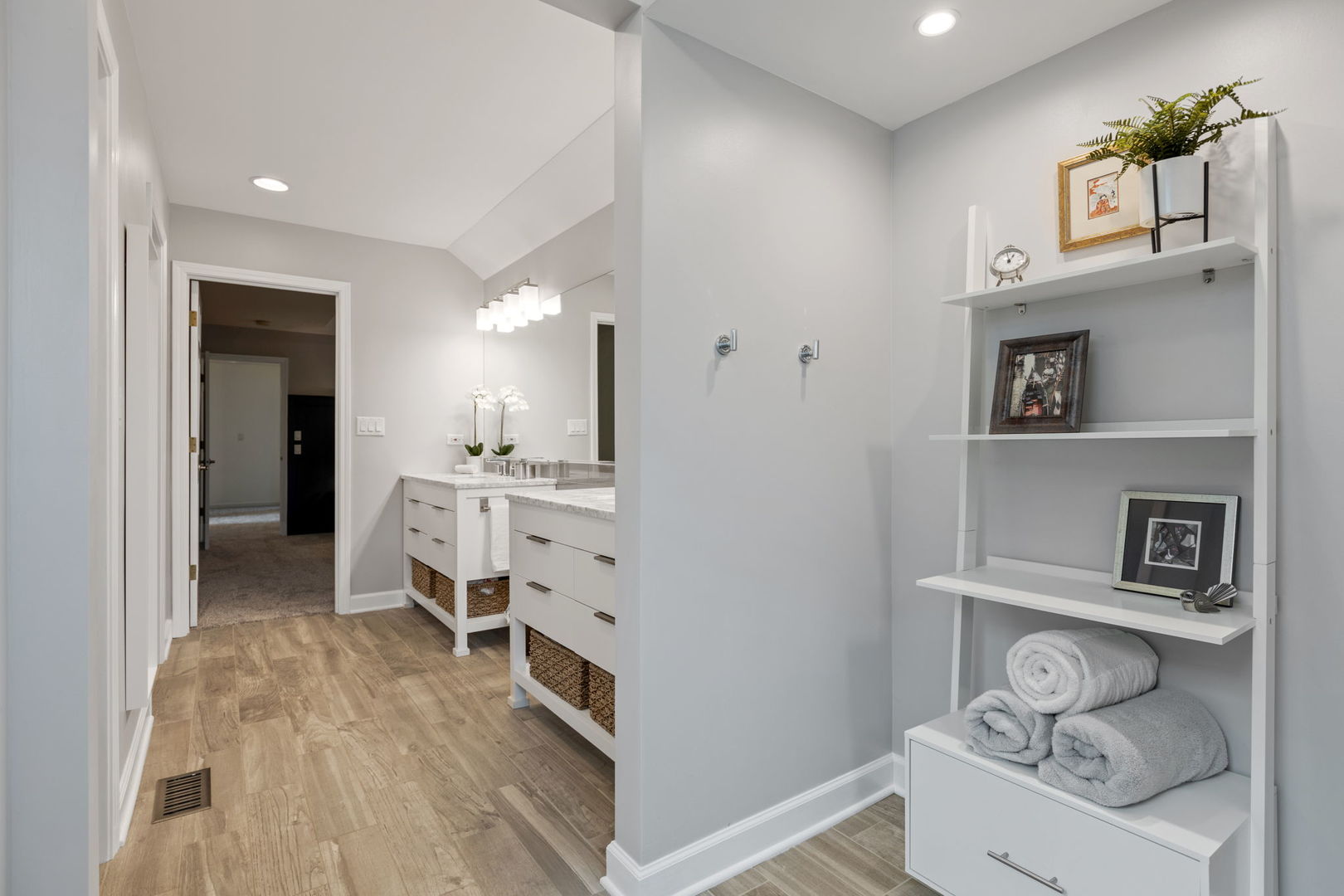 910 Lehigh Circle Naperville, IL 60565 - Photo 24 of 36