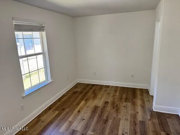 $1,300 | 312 Ulman Avenue, Unit B, Bay St. Louis, MS 39520