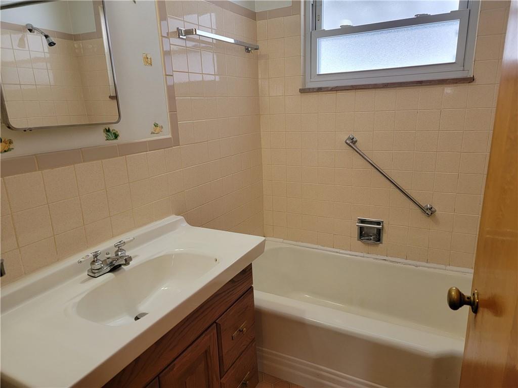 822 Railroad Street McKees Rocks, PA 15136 - Photo 12 of 25 Gallery Image 12