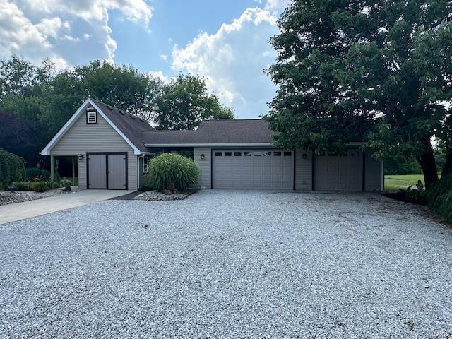 7427 Pin Oak Road Edwardsville, IL 62025 - Photo 5 of 39