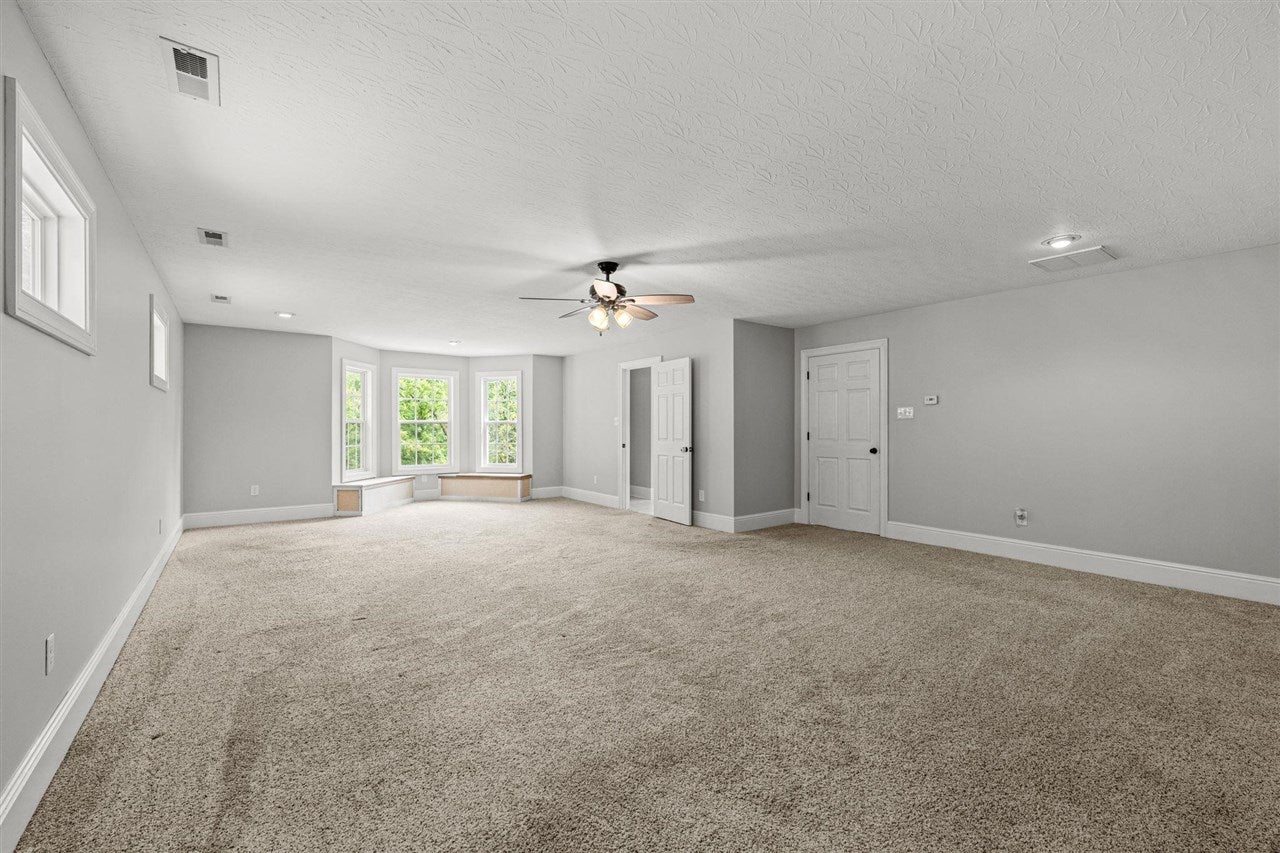 748 Slim Island Road Bowling Green, KY 42101 - Photo 5 of 48 Gallery Image 5