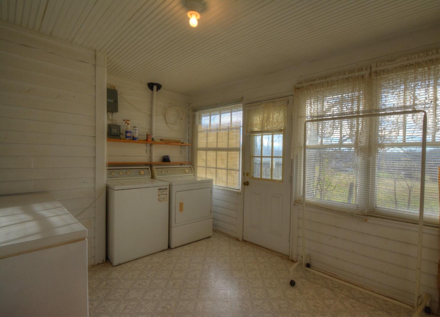 2978 Cummins Ferry Road Versailles, KY 40383 - Photo 21 of 39 21