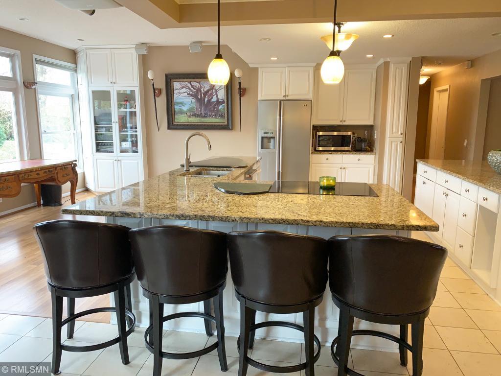 167 Gleahaven Road Wayzata, MN 55391 - Photo 6 of 18 Gallery Image 6