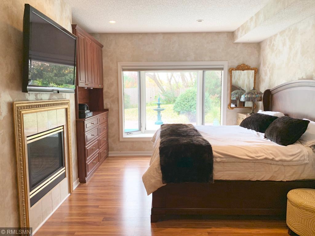 167 Gleahaven Road Wayzata, MN 55391 - Photo 9 of 18 Gallery Image 9