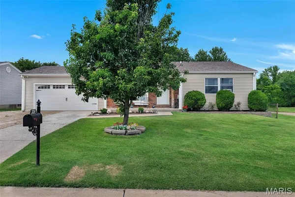 $289,900 | 3256 Janton Lane, St. Charles, MO 63301