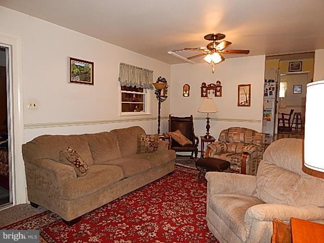 304 Reading Road Shippensburg, PA 17257 - Photo 14 of 29 Family Room
