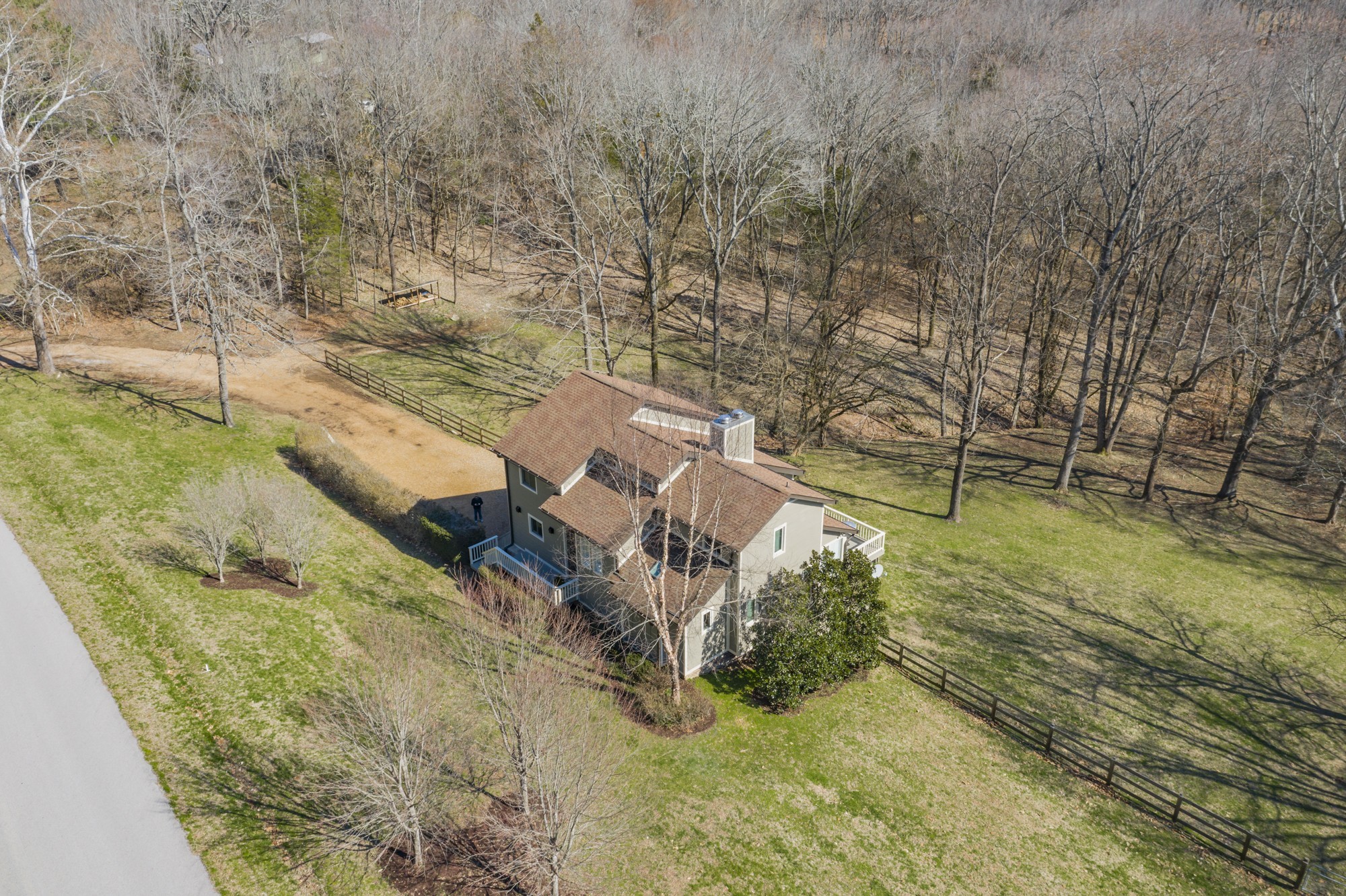 804 High Point Ridge Road Franklin, TN 37069 - Photo 46 of 50 a view of a houses with a yard