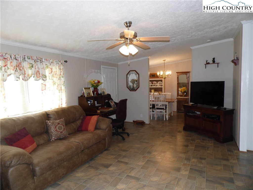 144 Pleasant Home Road Sparta, NC 28675 - Photo 7 of 39 Gallery Image 7