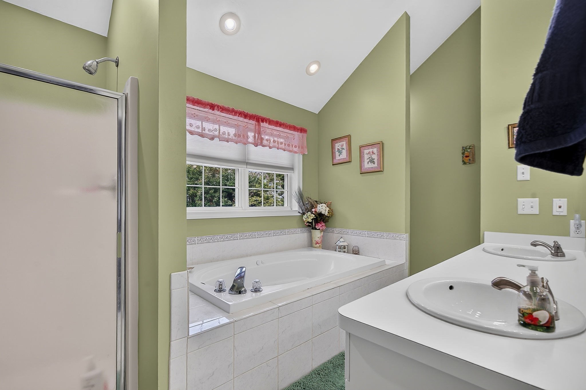 112 Saunders Street Gardner, MA 01440 - Photo 24 of 35 Gallery Image 24