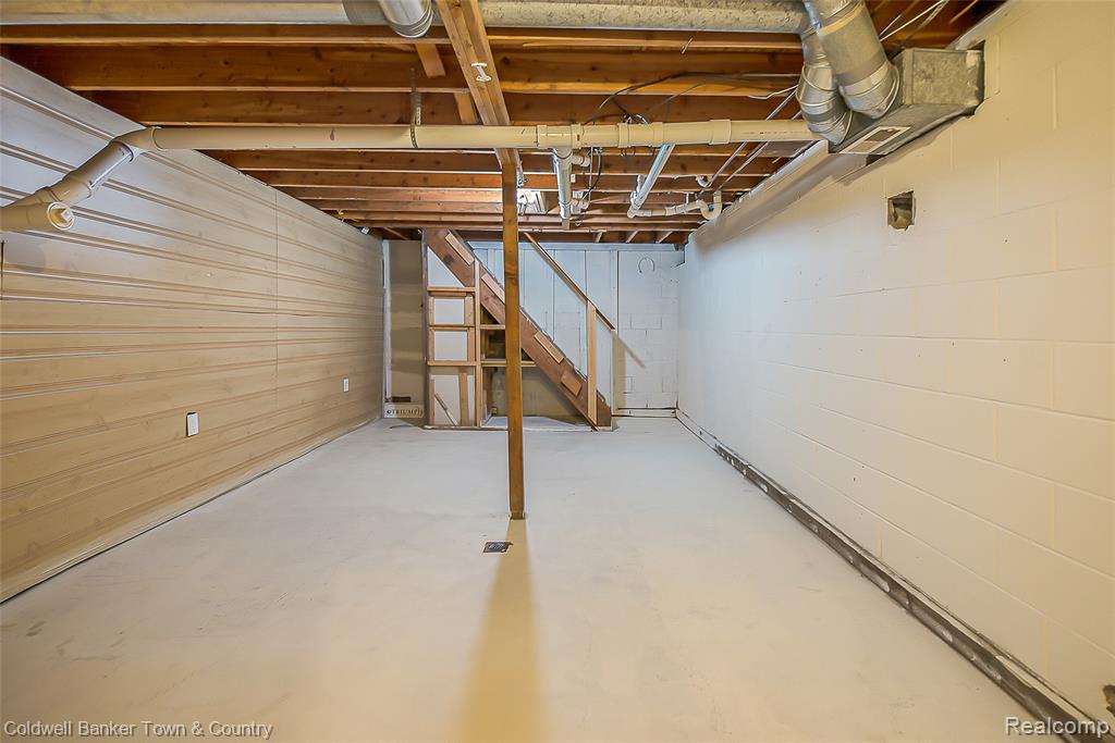 7565 Ore Lake Road Brighton, MI 48116 - Photo 12 of 26 Gallery Image 12