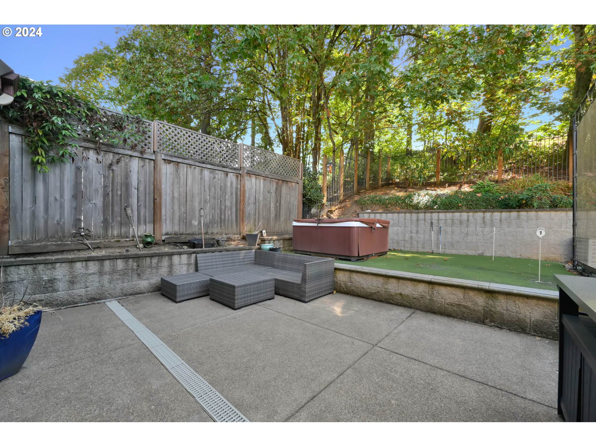 2190 Ridgeway Drive Eugene, OR 97401 - Photo 44 of 48 Gallery Image 44