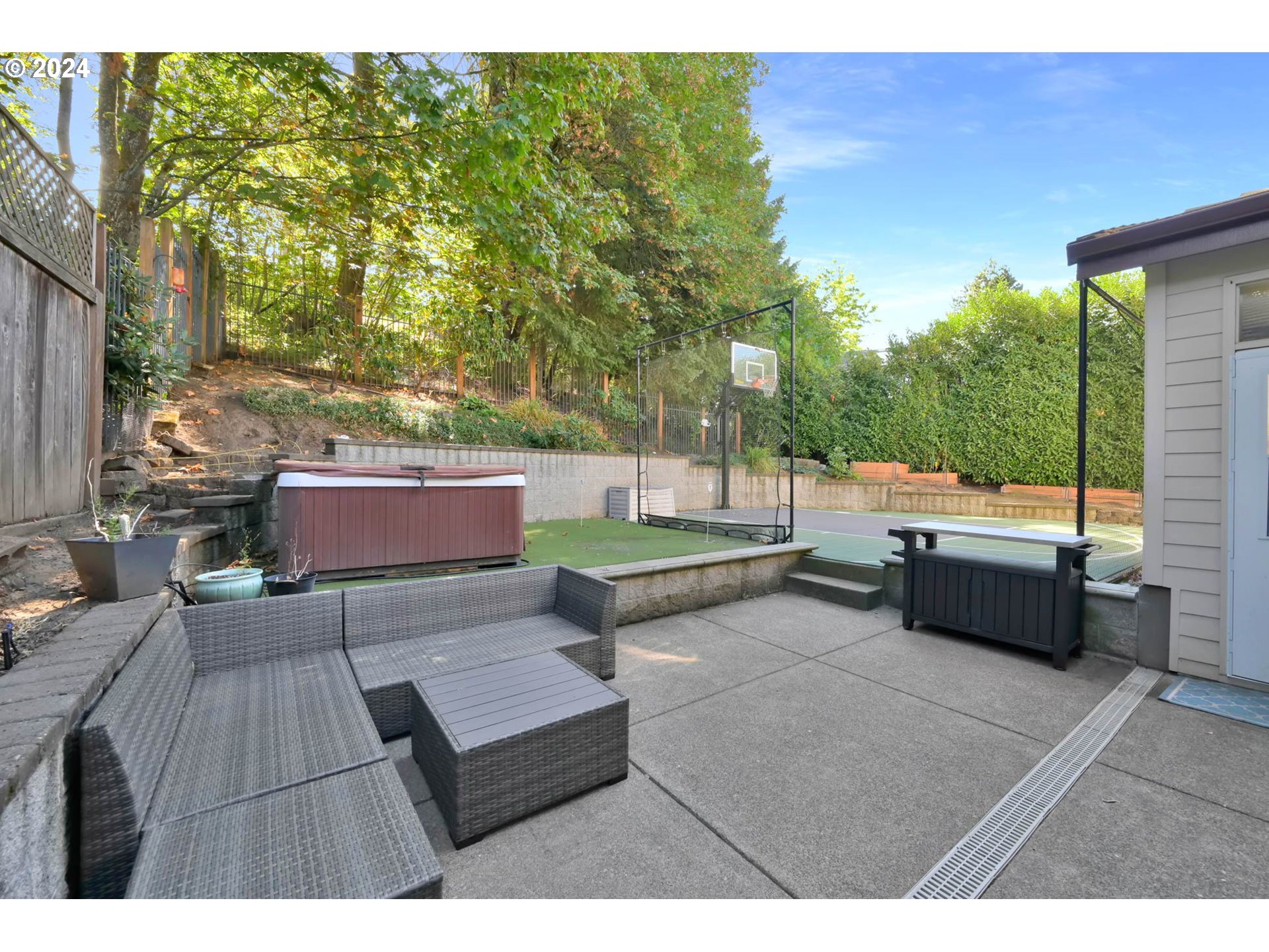 2190 Ridgeway Drive Eugene, OR 97401 - Photo 45 of 48 Gallery Image 45