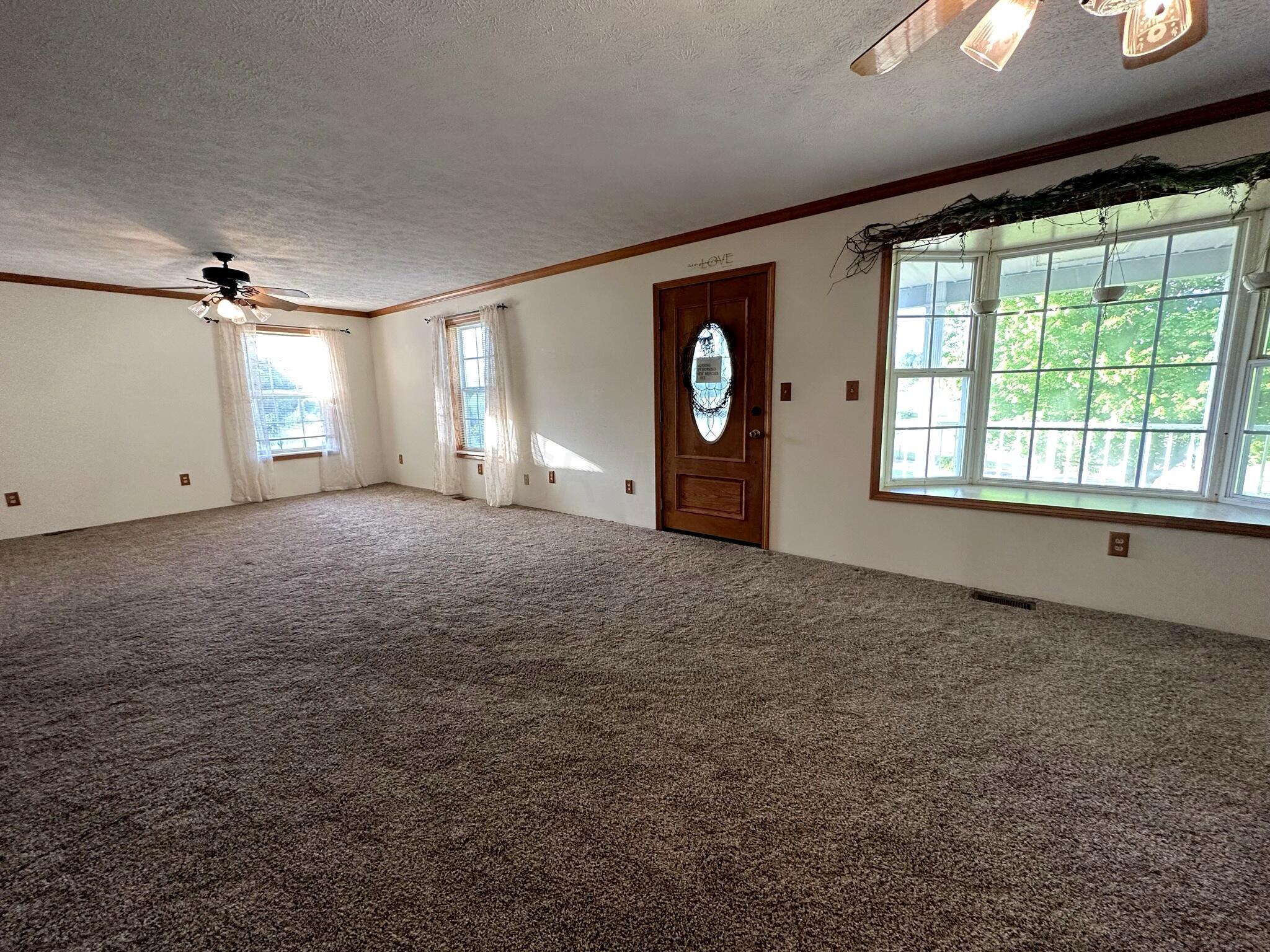2118 Finley Chapel Road Wellston, OH 45692 - Photo 11 of 49 Living/Dining Room