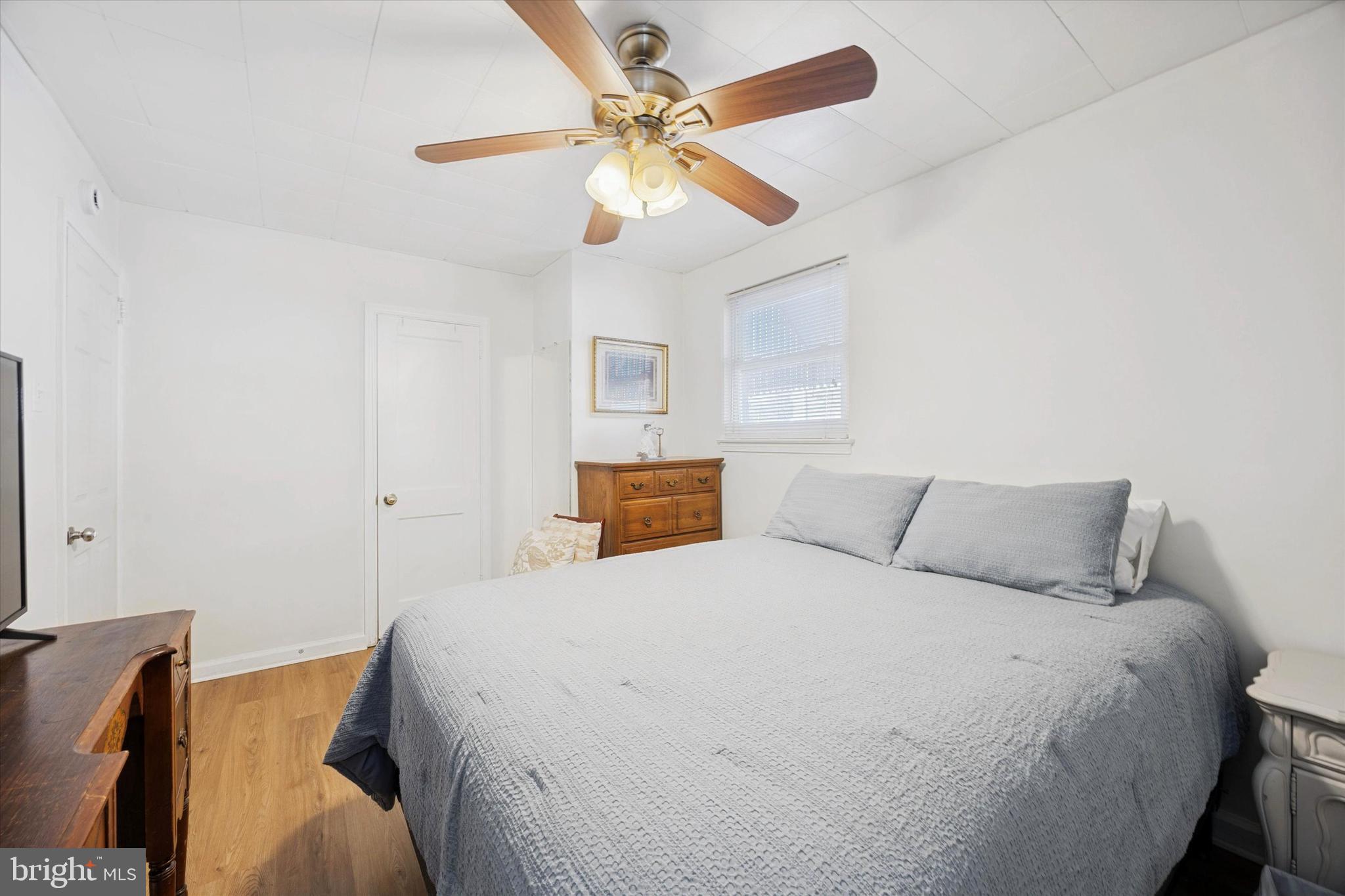 4337 J Street Philadelphia, PA 19124 - Photo 14 of 26