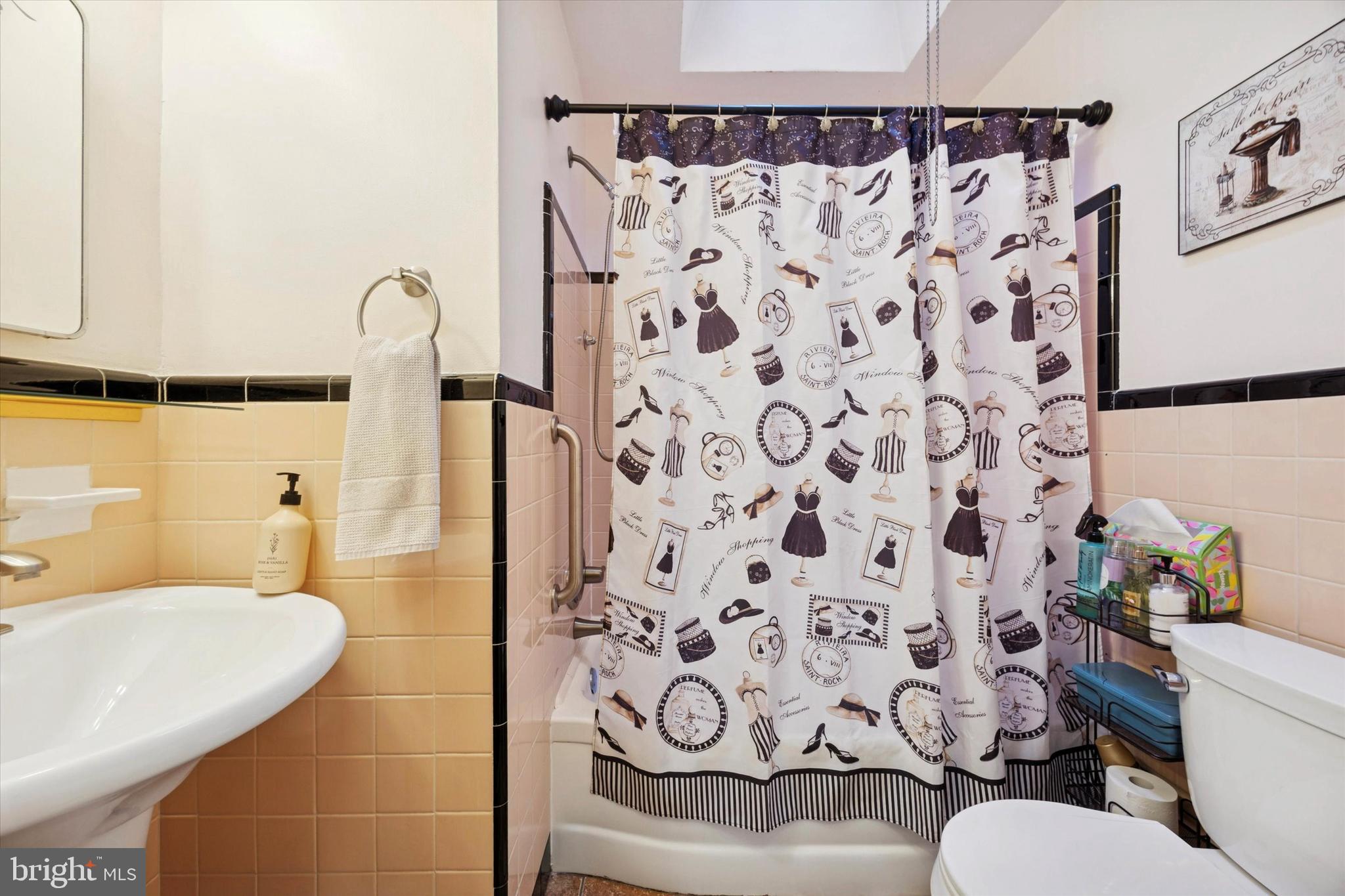 4337 J Street Philadelphia, PA 19124 - Photo 16 of 26