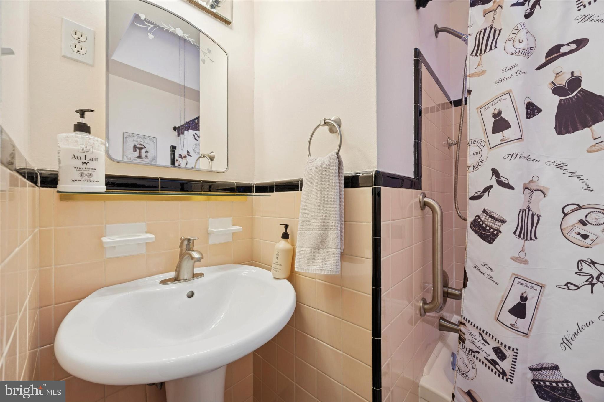 4337 J Street Philadelphia, PA 19124 - Photo 17 of 26
