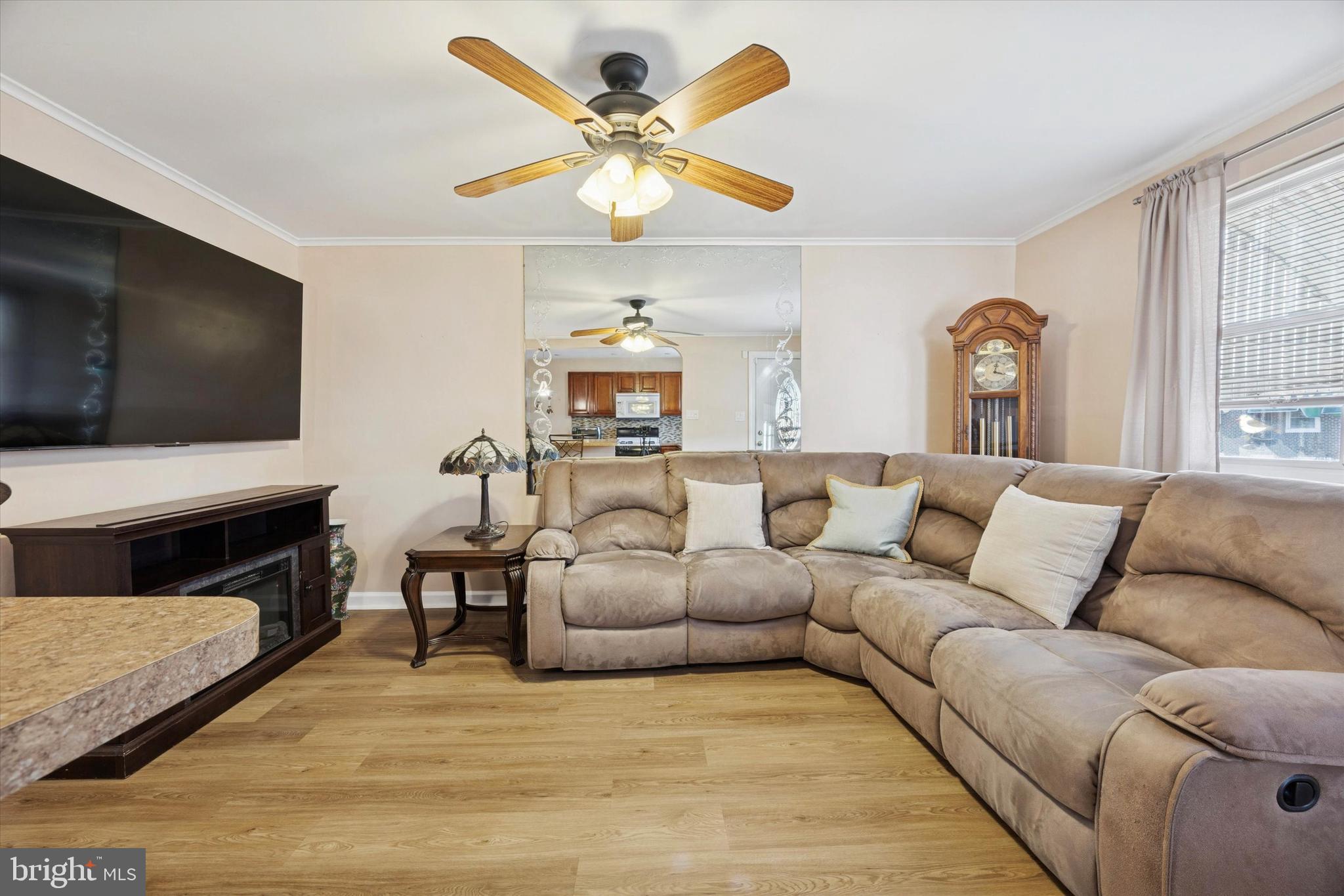 4337 J Street Philadelphia, PA 19124 - Photo 7 of 26