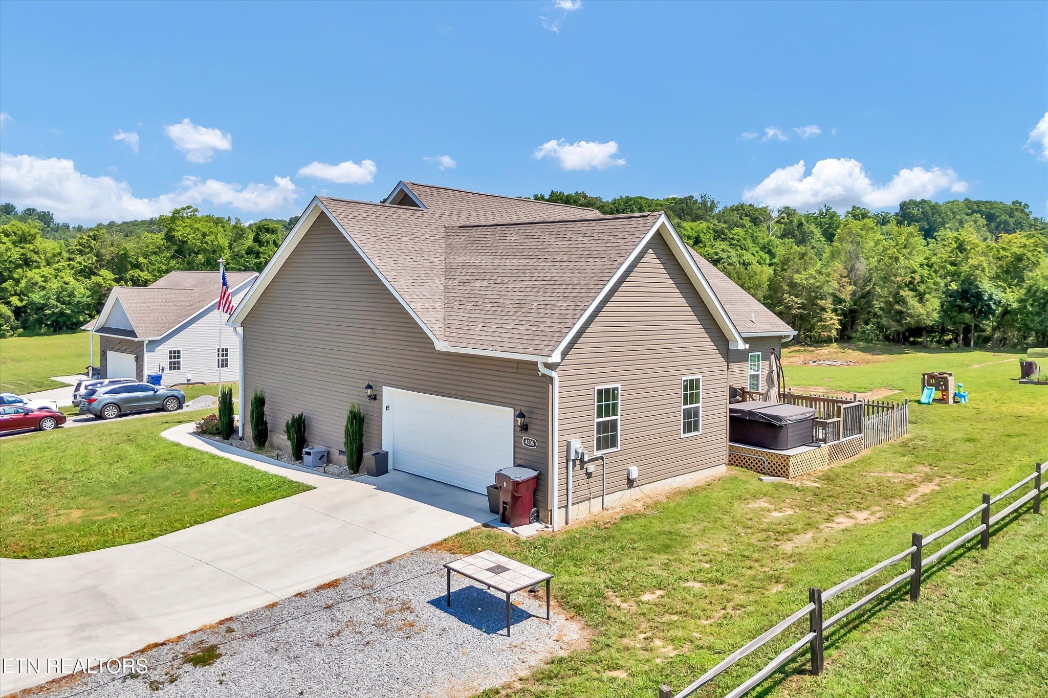 4806 Salem Road Greenback, TN 37742 - Photo 20 of 31 a view of a house with backyard porch and sitting area