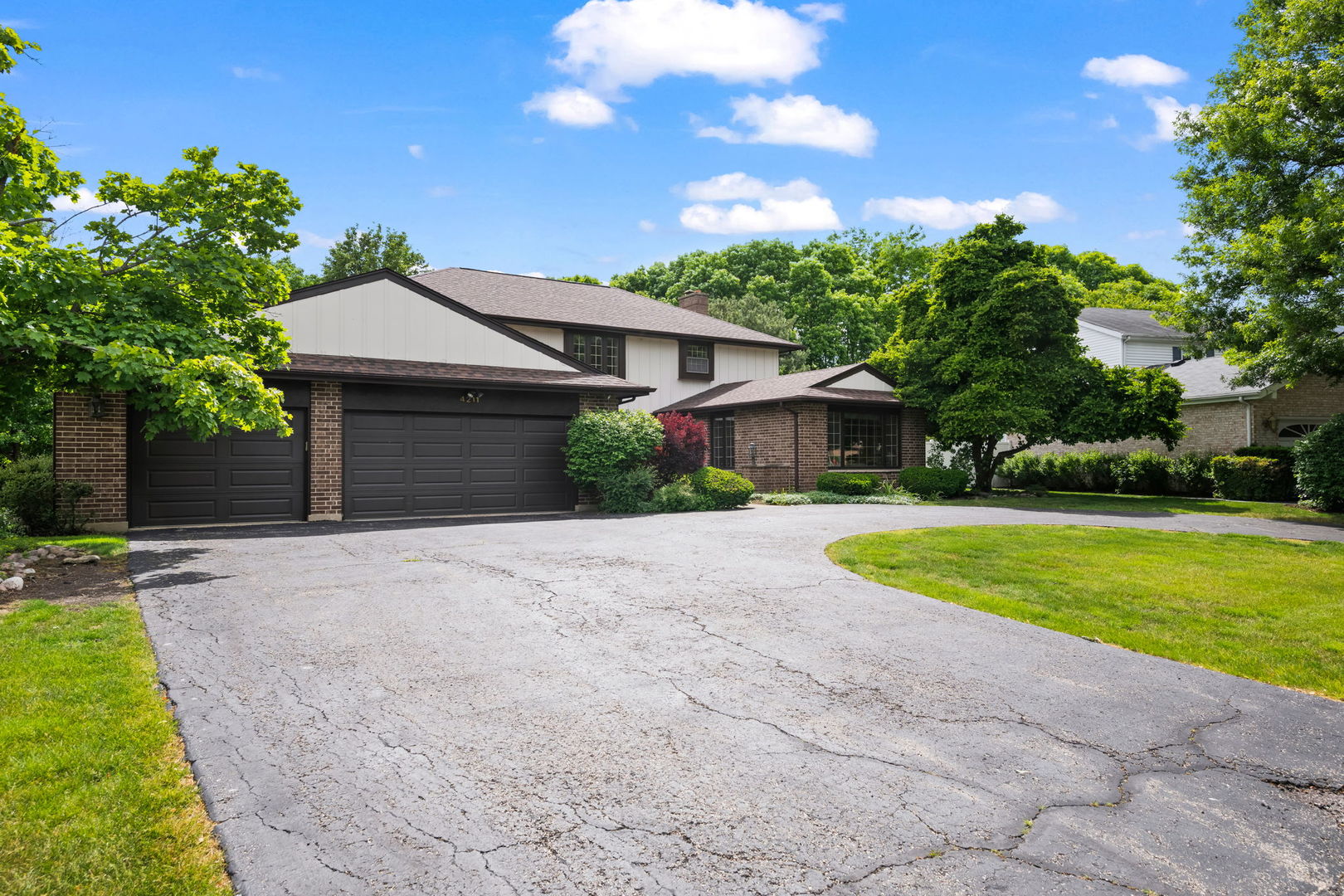 4211 Ridgeland Lane Northbrook, IL 60062 - Photo 2 of 36