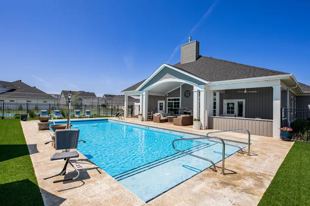 $929,900 | 6448 Sun Valley Boulevard, Horace, ND 58047