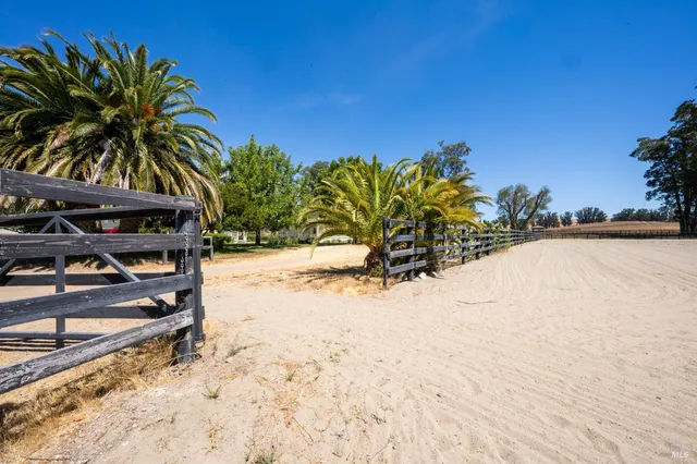 $7,995,000 | 6614 Lakeville Highway, Petaluma, CA 94954