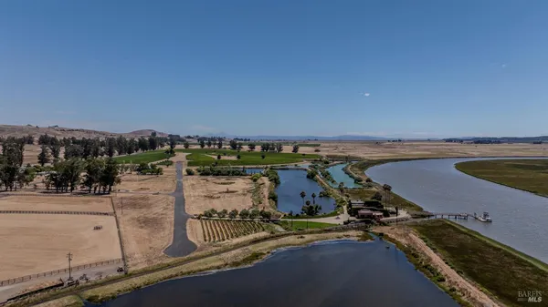 $7,995,000 | 6614 Lakeville Highway, Petaluma, CA 94954