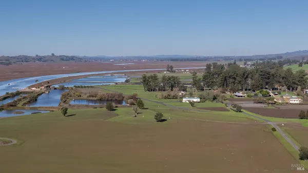 $7,995,000 | 6614 Lakeville Highway, Petaluma, CA 94954