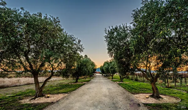 $7,995,000 | 6614 Lakeville Highway, Petaluma, CA 94954