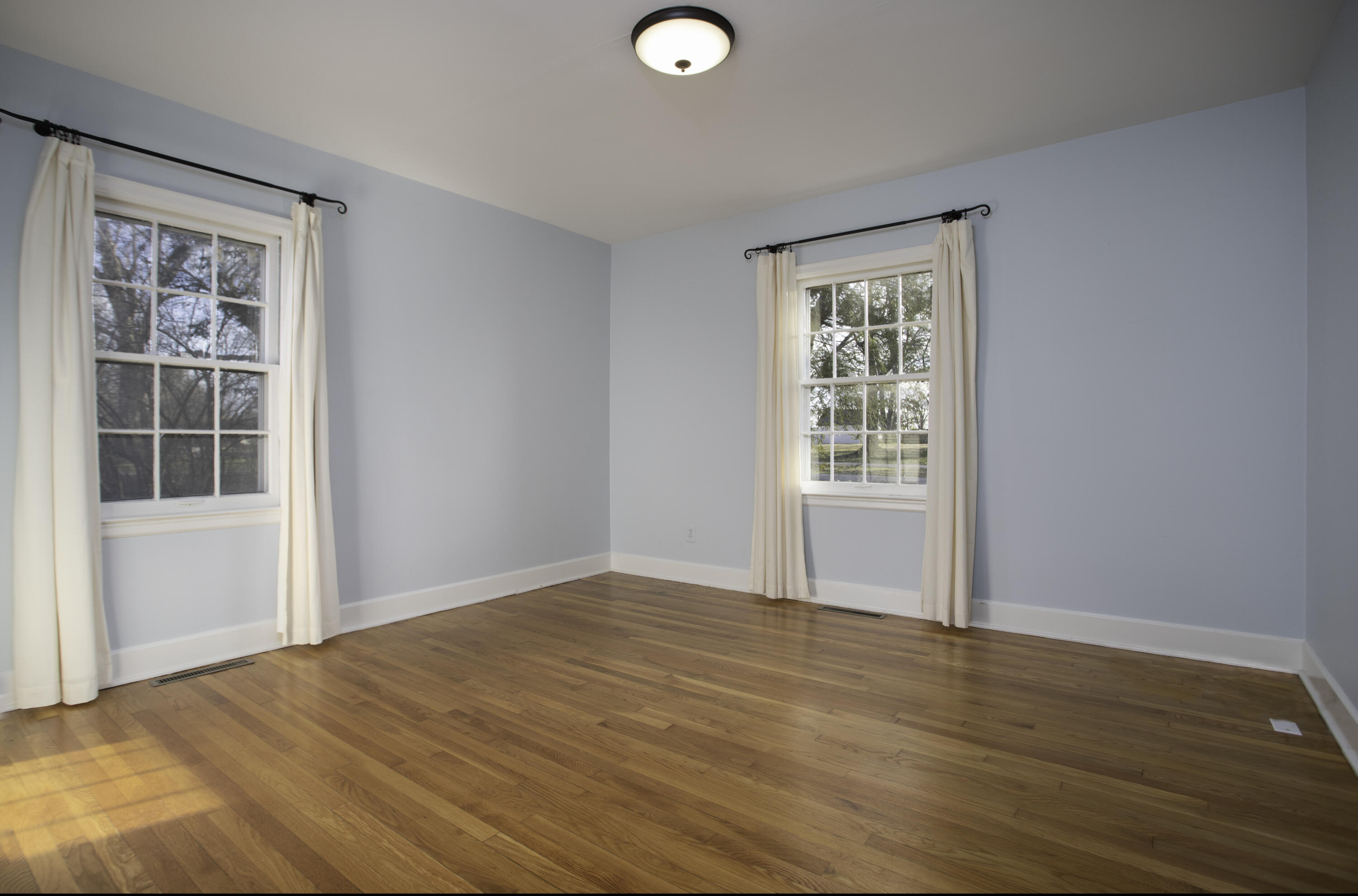 308 Strathmore Road Lexington, KY 40505 - Photo 13 of 34 308 Strathmore E