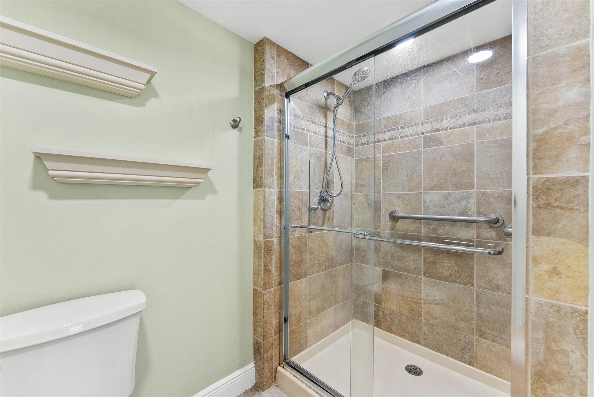 6205 Balboa Circle, Unit 102 Boca Raton, FL 33433 - Photo 16 of 37 21-21