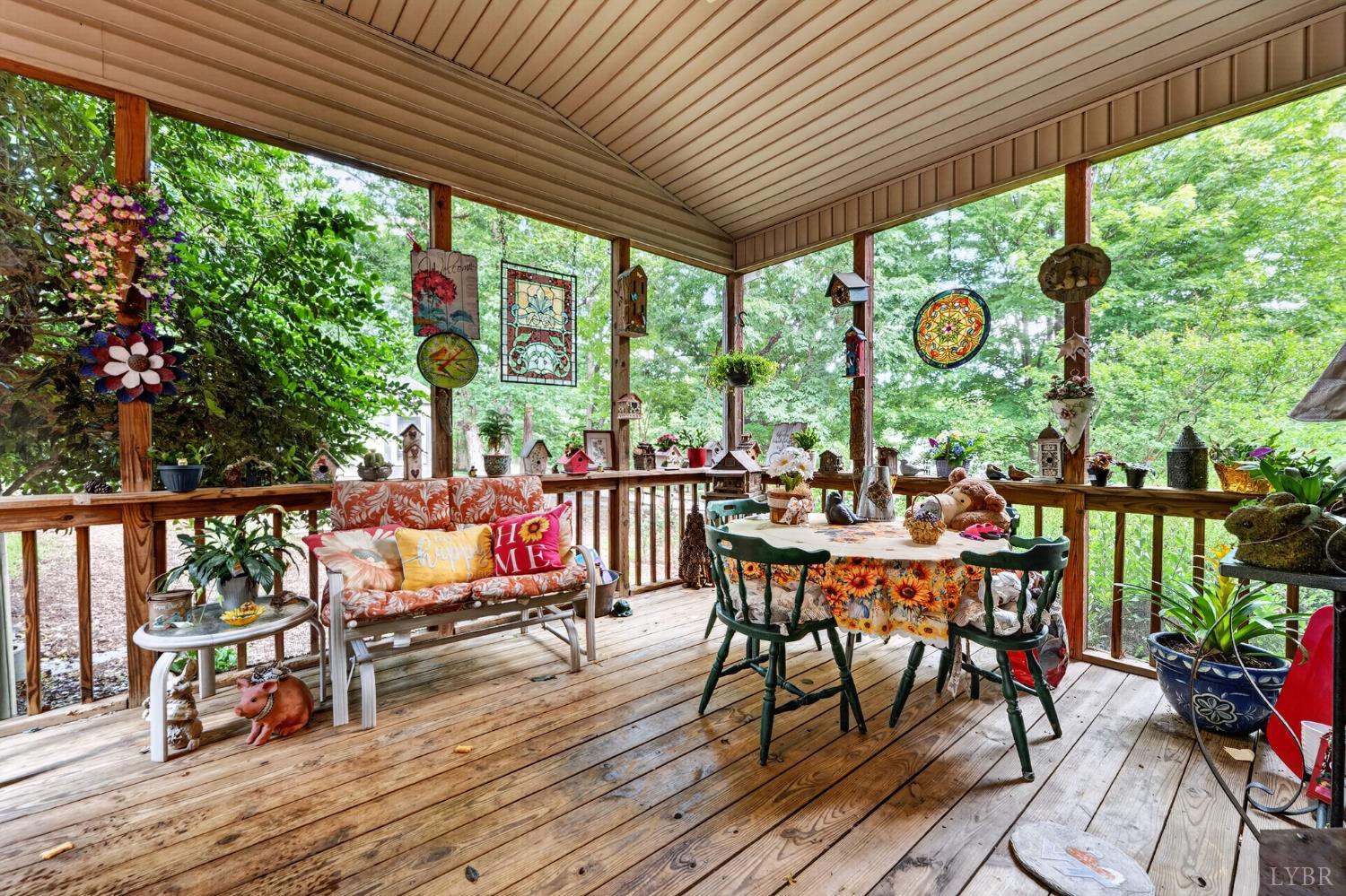 24 Queen Regent Court Blue Ridge, VA 24064 - Photo 45 of 73