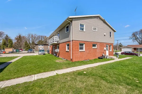 $450,000 | 1801 Mason Street, New Holstein, WI 53061