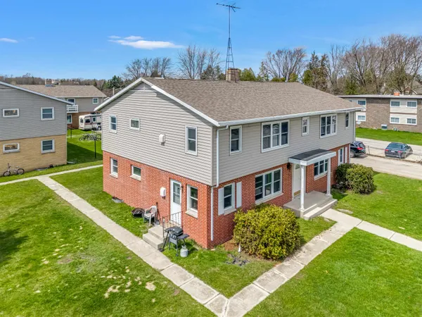 $450,000 | 1801 Mason Street, New Holstein, WI 53061
