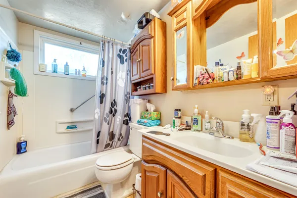 $450,000 | 1801 Mason Street, New Holstein, WI 53061