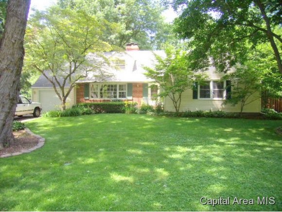 2025 Cherry Road Springfield, IL 62704 - Photo 1 of 10
