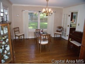 2025 Cherry Road Springfield, IL 62704 - Photo 2 of 10