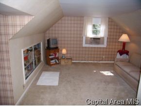 2025 Cherry Road Springfield, IL 62704 - Photo 8 of 10