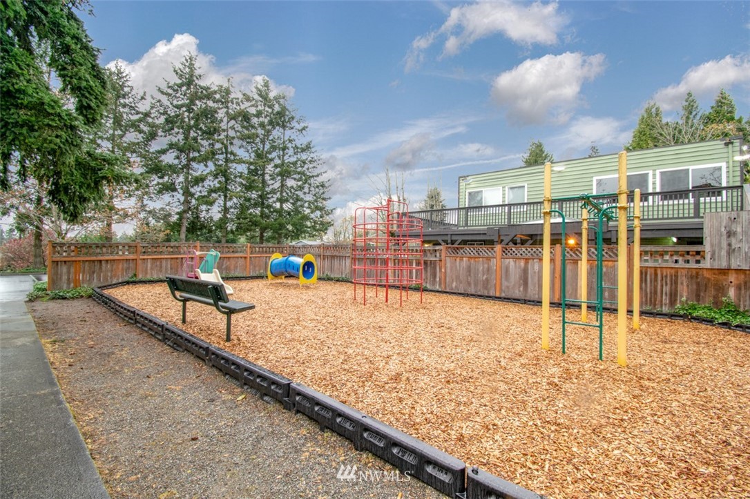 13007 East Gibson Road, Unit U237 Everett, WA 98204 - Photo 14 of 15 Gallery Image 14
