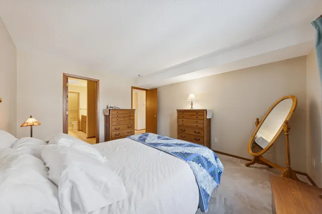 $205,000 | 10 Windsor Court, Unit 311, New Brighton, MN 55112